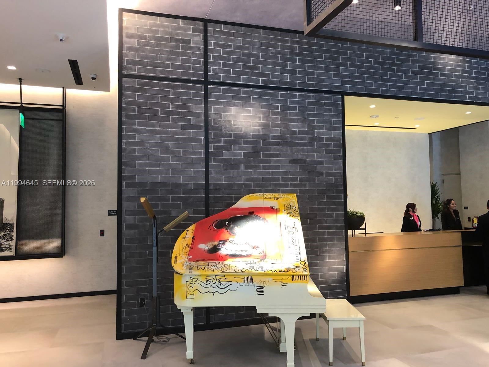 Real estate property located at 121 34th St #1207, Miami-dade, 3401 Midtown Condo, Miami, FL