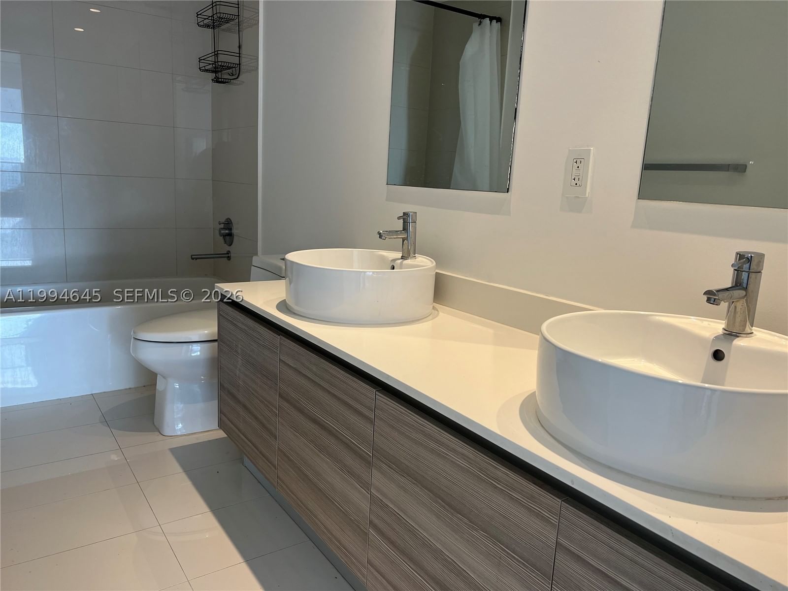 Real estate property located at 121 34th St #1207, Miami-dade, 3401 Midtown Condo, Miami, FL