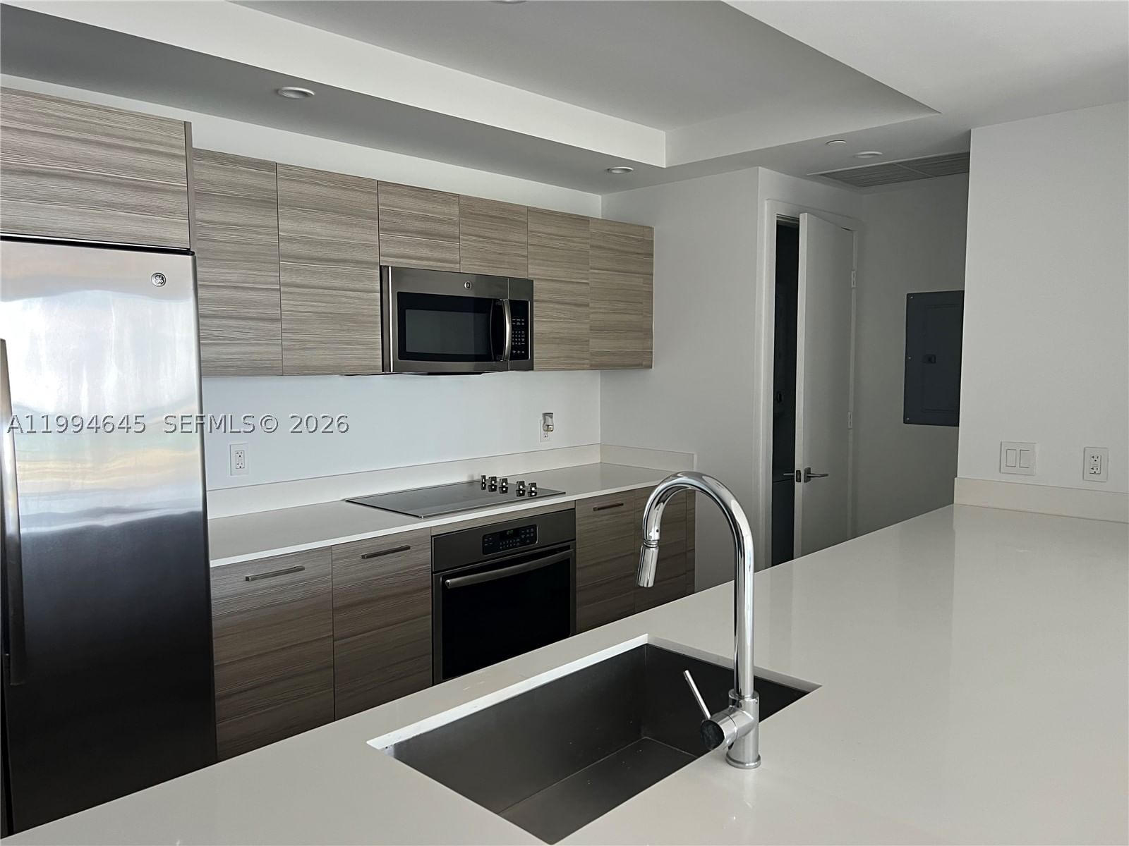 Real estate property located at 121 34th St #1207, Miami-dade, 3401 Midtown Condo, Miami, FL