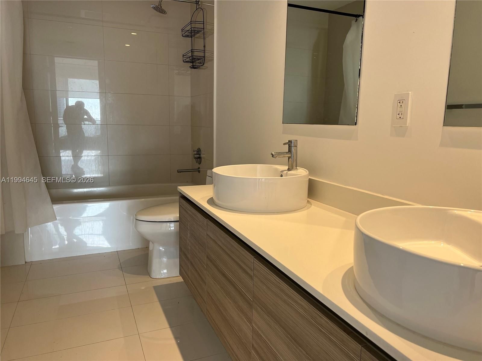 Real estate property located at 121 34th St #1207, Miami-dade, 3401 Midtown Condo, Miami, FL