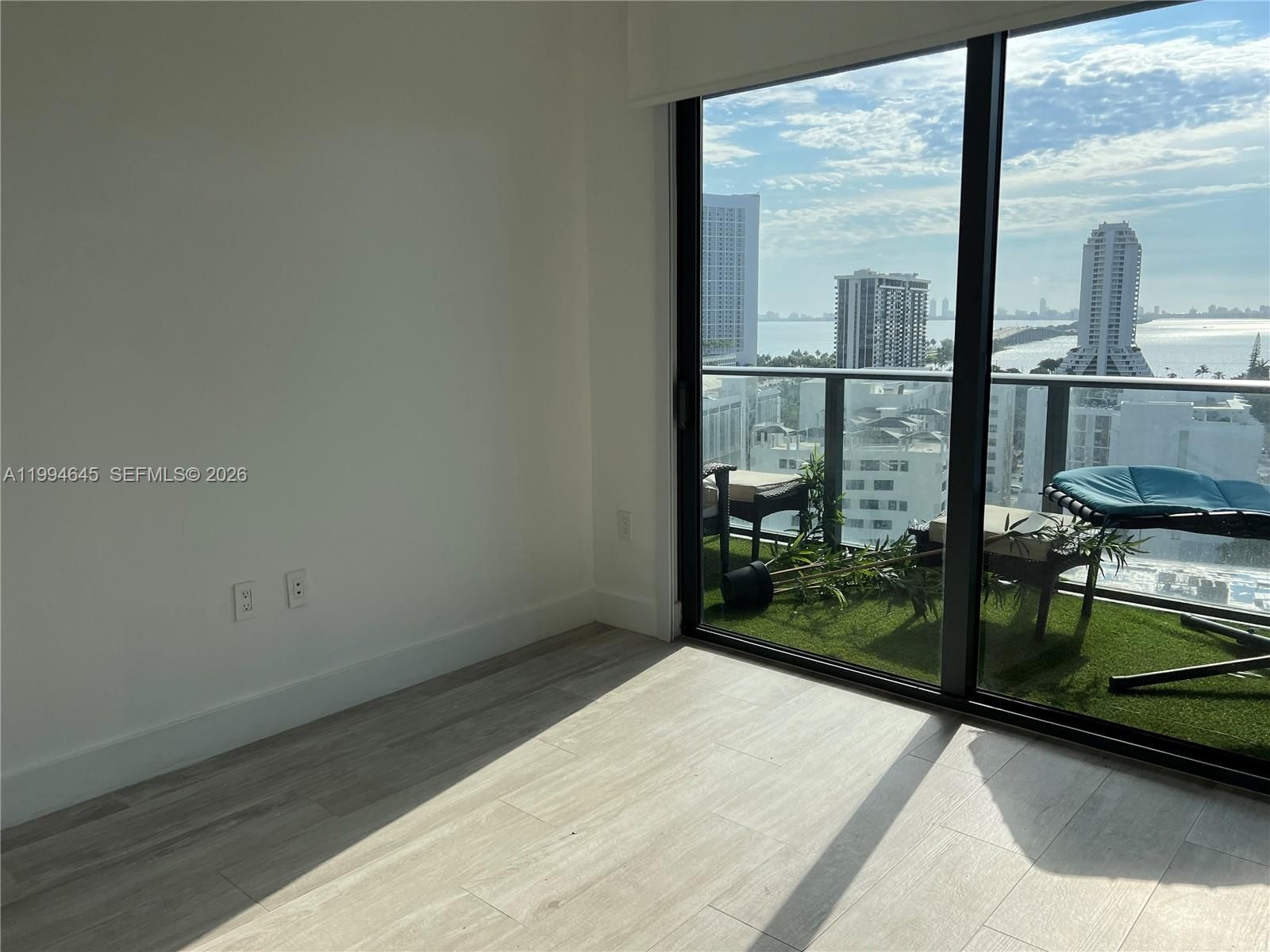 Real estate property located at 121 34th St #1207, Miami-dade, 3401 Midtown Condo, Miami, FL