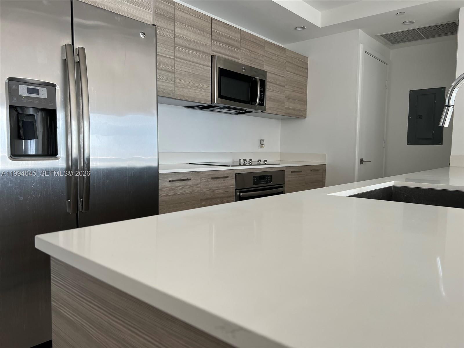 Real estate property located at 121 34th St #1207, Miami-dade, 3401 Midtown Condo, Miami, FL