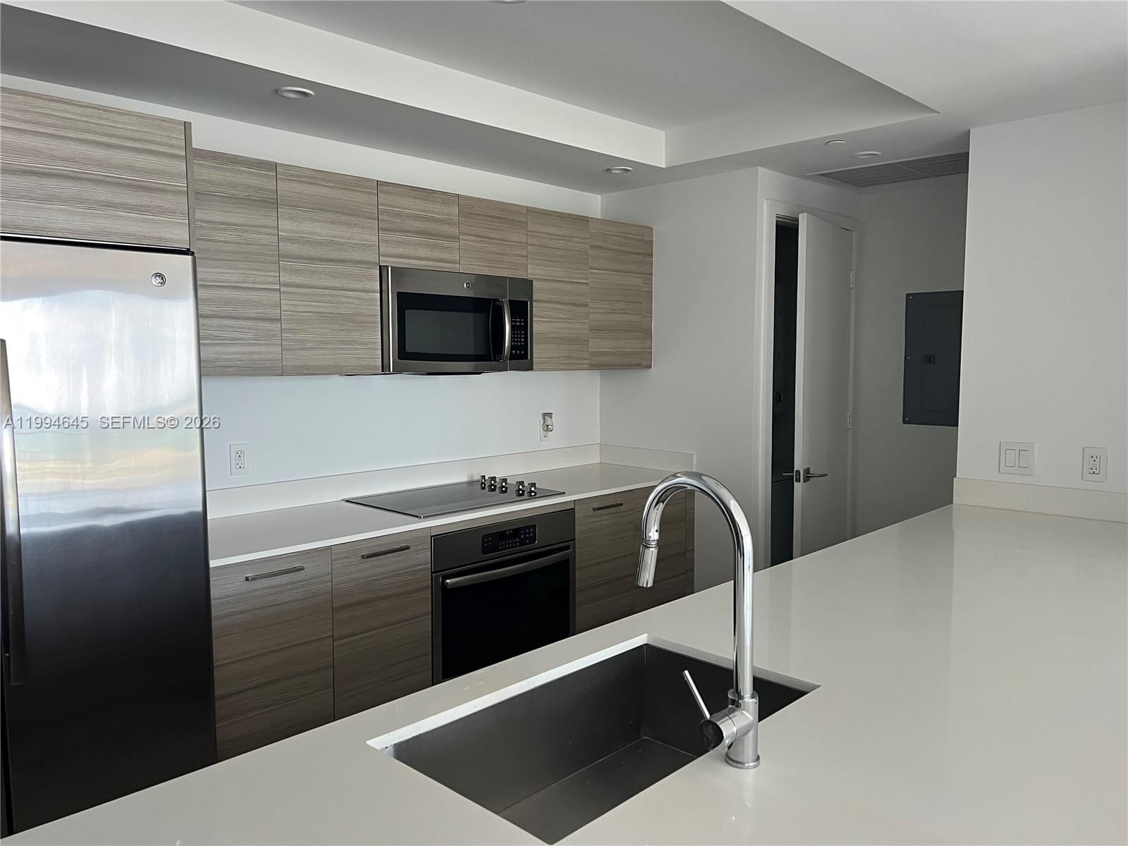 Real estate property located at 121 34th St #1207, Miami-dade, 3401 Midtown Condo, Miami, FL