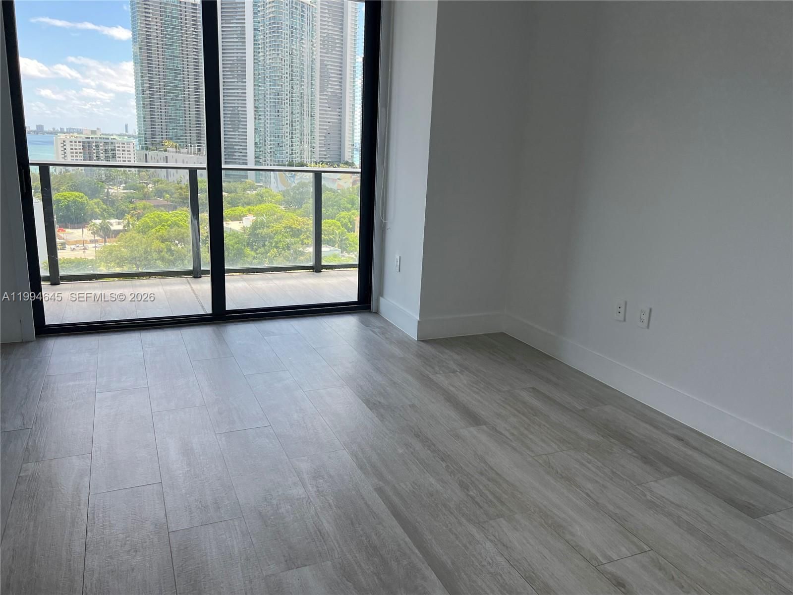 Real estate property located at 121 34th St #1207, Miami-dade, 3401 Midtown Condo, Miami, FL