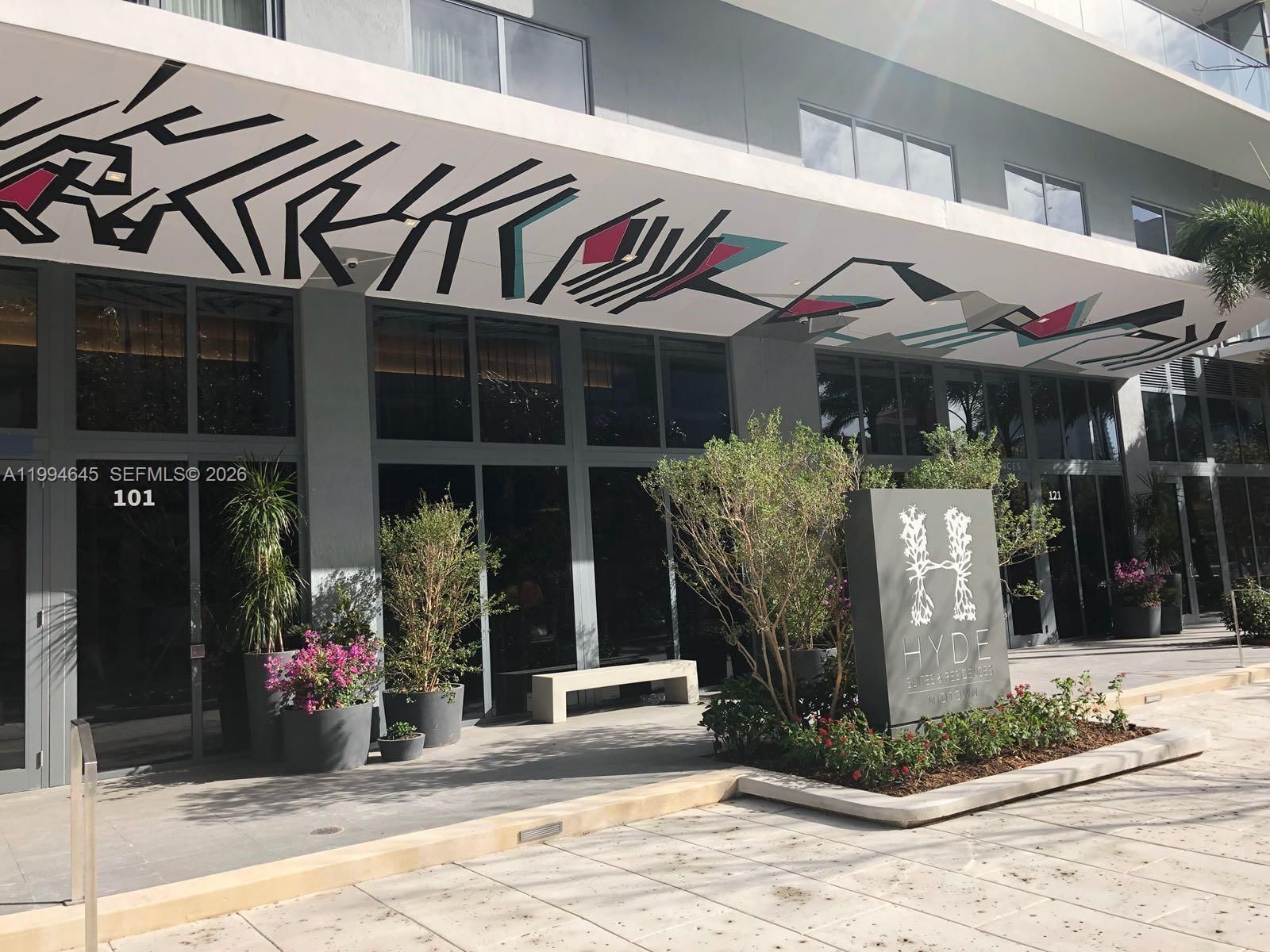 Real estate property located at 121 34th St #1207, Miami-dade, 3401 Midtown Condo, Miami, FL