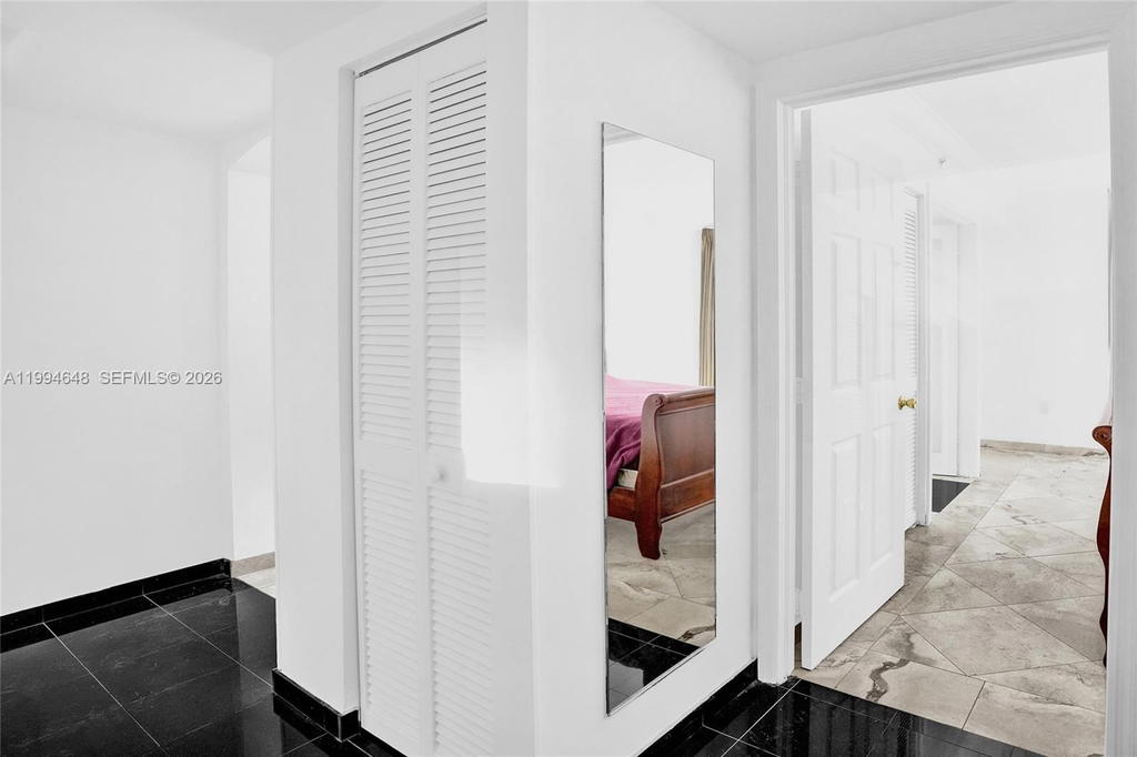 Real estate property located at 2951 Bayshore Dr #1012, Miami-dade, The Mutiny Condo, Miami, FL