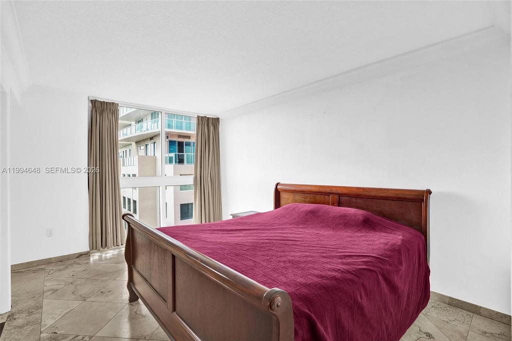 Real estate property located at 2951 Bayshore Dr #1012, Miami-dade, The Mutiny Condo, Miami, FL