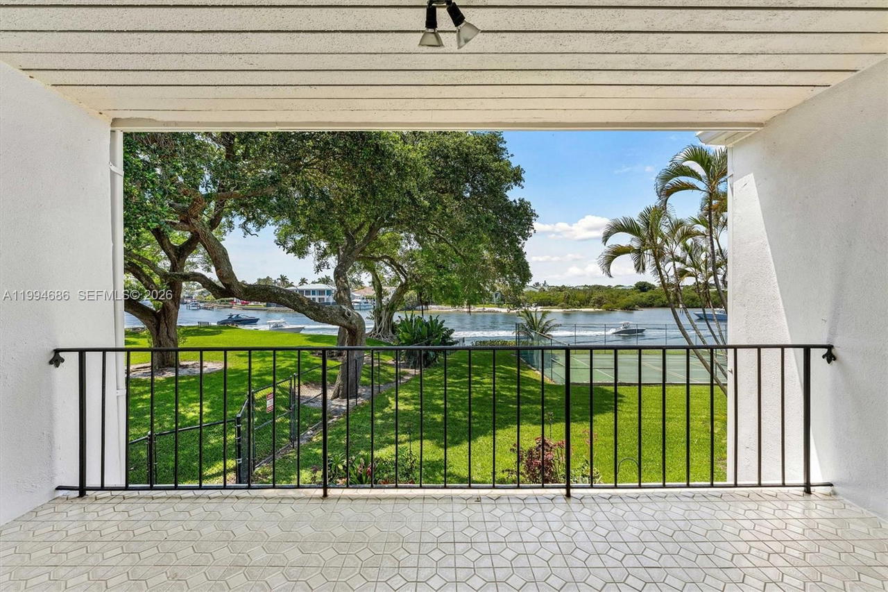Real estate property located at 392 Golfview Rd A, Palm Beach, Royale Harbour Condo Or 2, North Palm Beach, FL