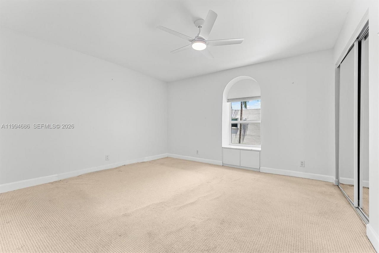 Real estate property located at 392 Golfview Rd A, Palm Beach, Royale Harbour Condo Or 2, North Palm Beach, FL