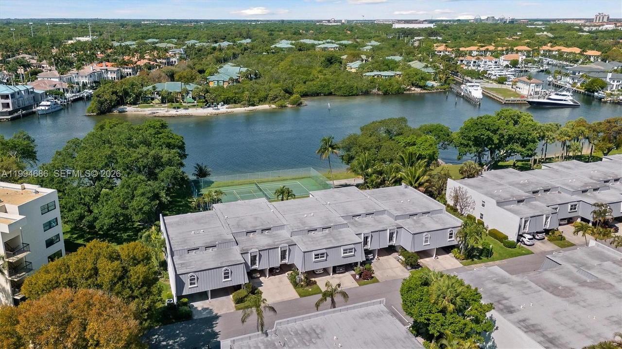 Real estate property located at 392 Golfview Rd A, Palm Beach, Royale Harbour Condo Or 2, North Palm Beach, FL