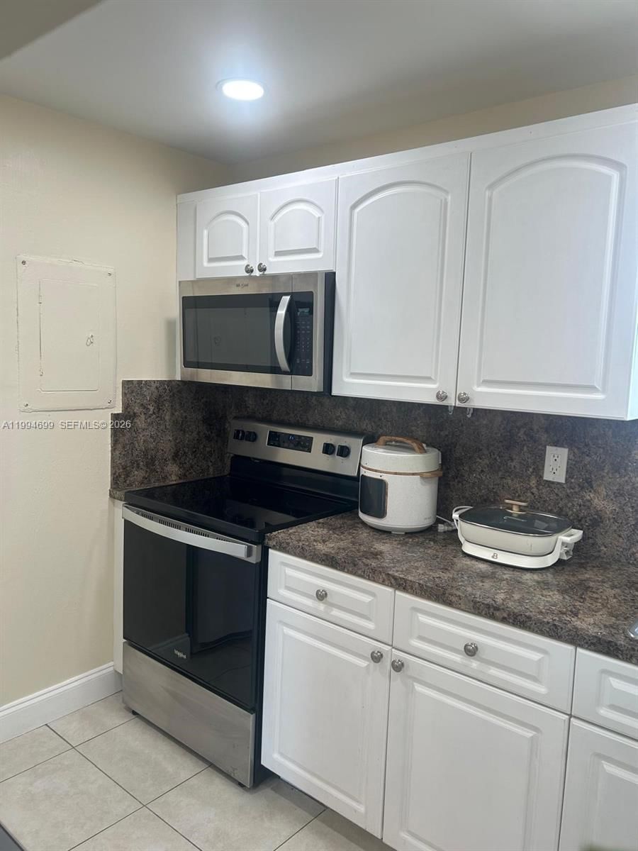 Real estate property located at 1700 191st St #304, Miami-dade, Jade Winds Grp Easter Lil, Miami, FL