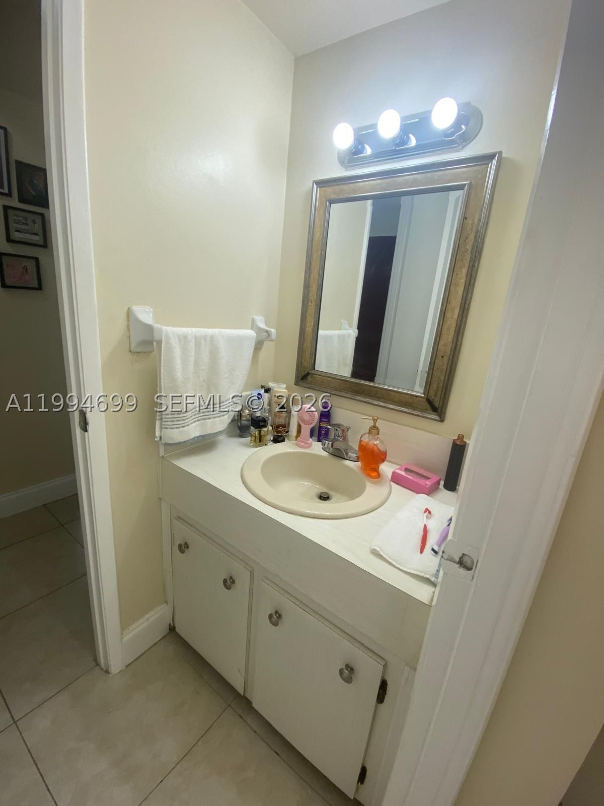 Real estate property located at 1700 191st St #304, Miami-dade, Jade Winds Grp Easter Lil, Miami, FL