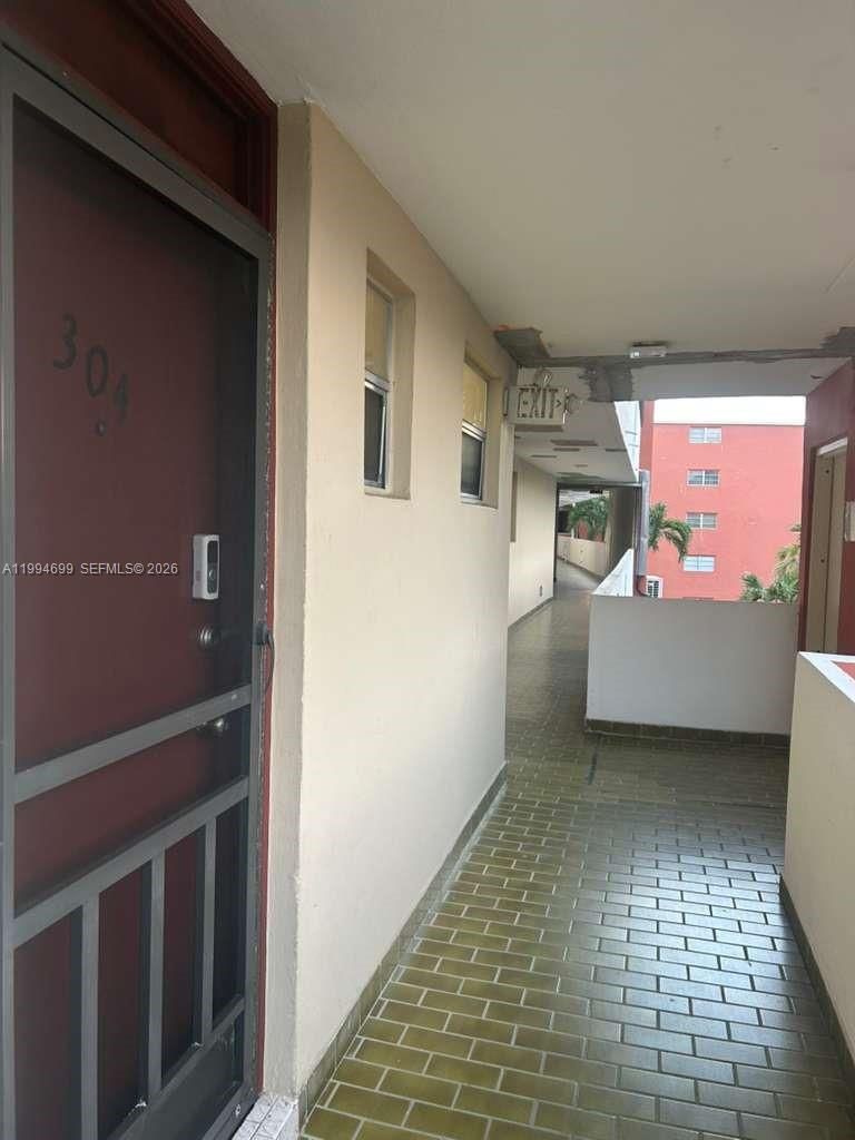 Real estate property located at 1700 191st St #304, Miami-dade, Jade Winds Grp Easter Lil, Miami, FL
