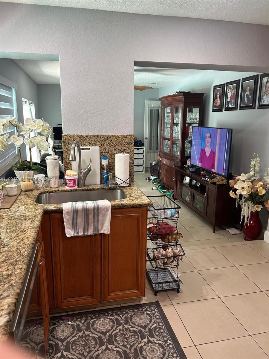 Real estate property located at 6582 1st St, Broward, Oriole Margate Sec 1, Margate, FL