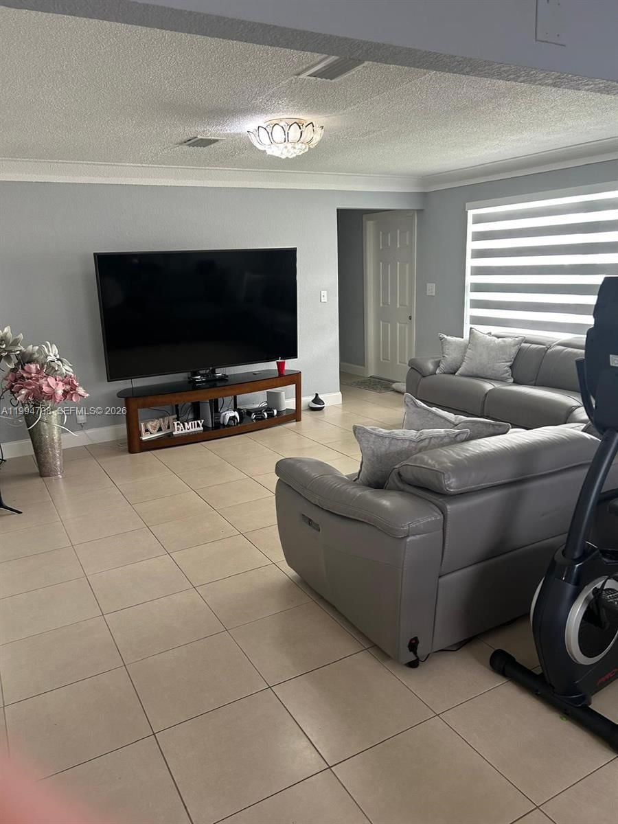 Real estate property located at 6582 1st St, Broward, Oriole Margate Sec 1, Margate, FL