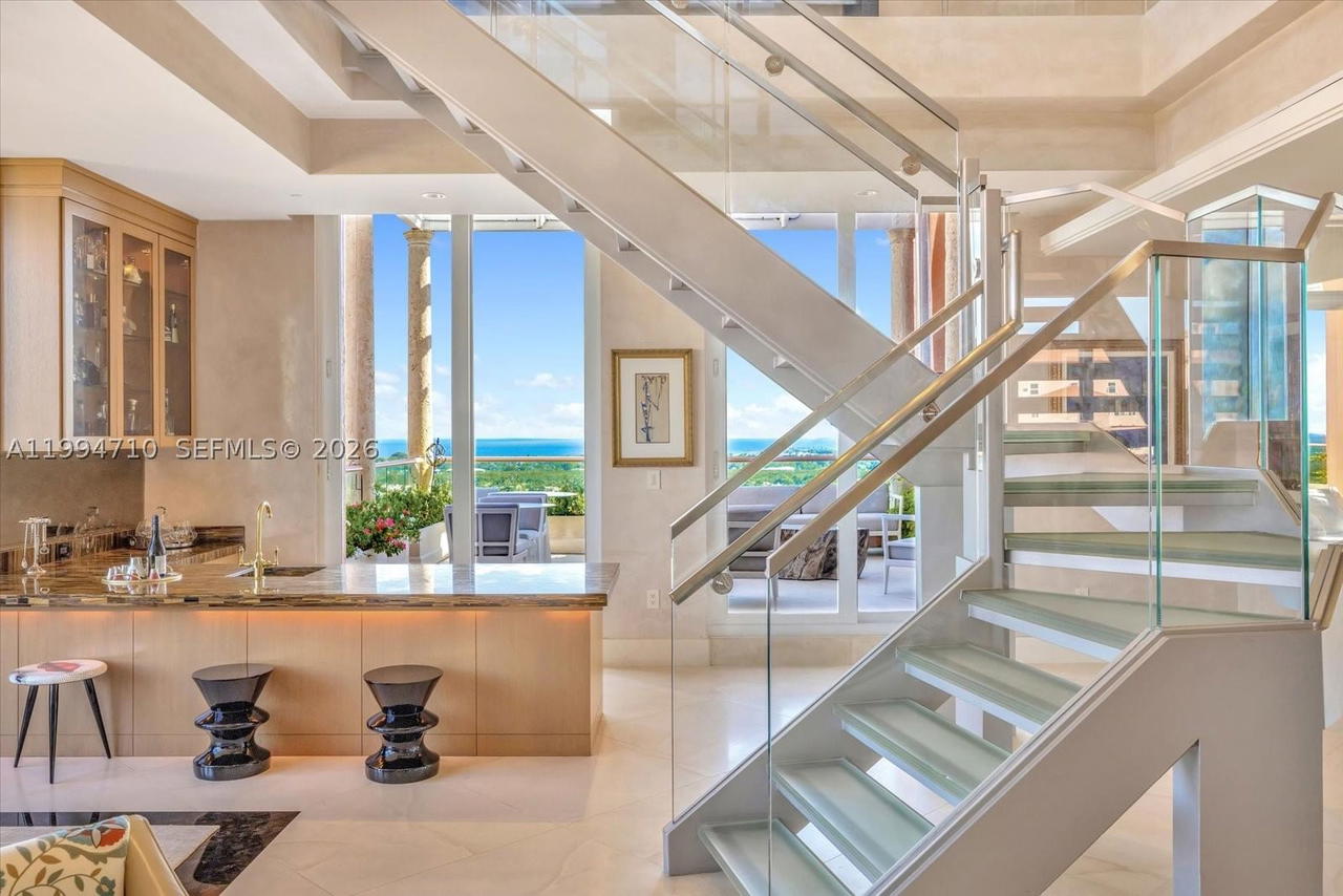 Real estate property located at 60 Edgewater Dr TS-A, Miami-dade, The Gables Condo, Coral Gables, FL