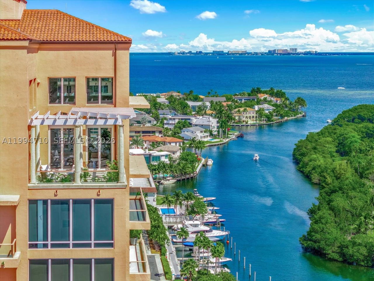 Real estate property located at 60 Edgewater Dr TS-A, Miami-dade, The Gables Condo, Coral Gables, FL