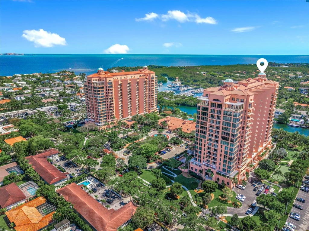 Real estate property located at 60 Edgewater Dr TS-A, Miami-dade, The Gables Condo, Coral Gables, FL