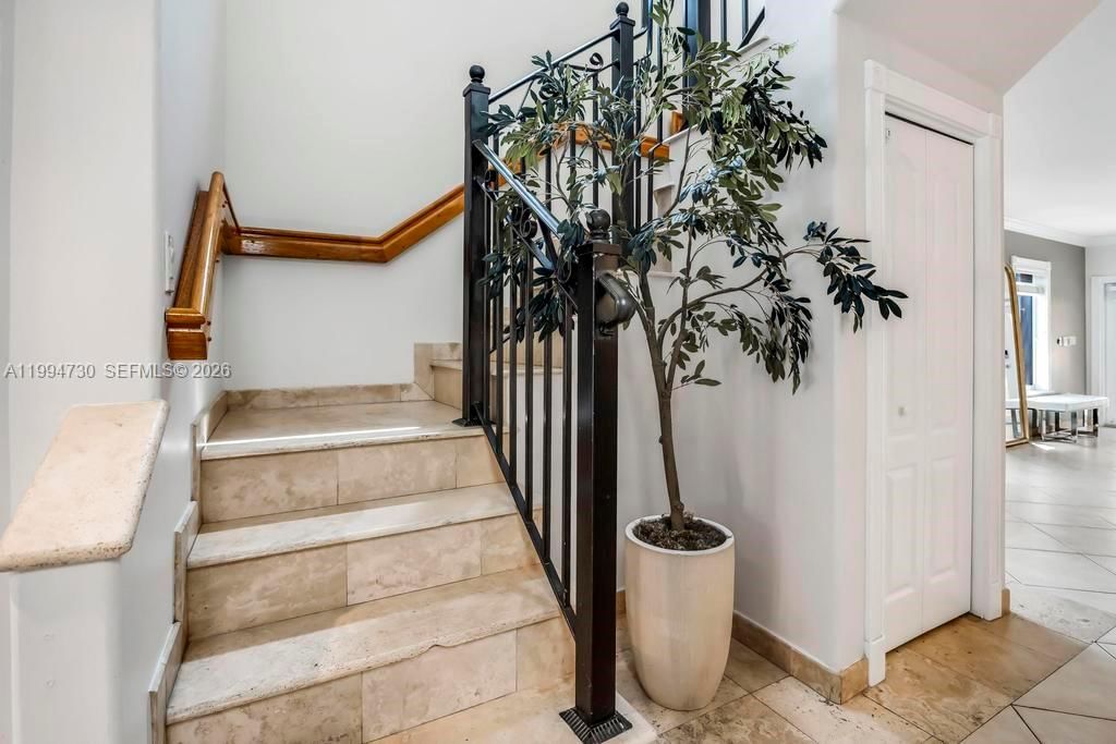 Real estate property located at 2841 Day Ave #2841, Miami-dade, Cornelia M Day Sub, Miami, FL