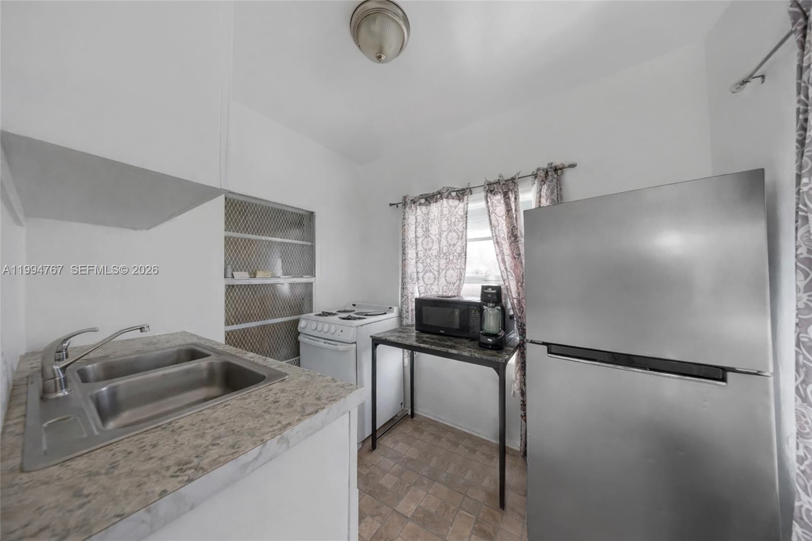 Real estate property located at 330 25th Ave, Miami-dade, Portland Place, Miami, FL