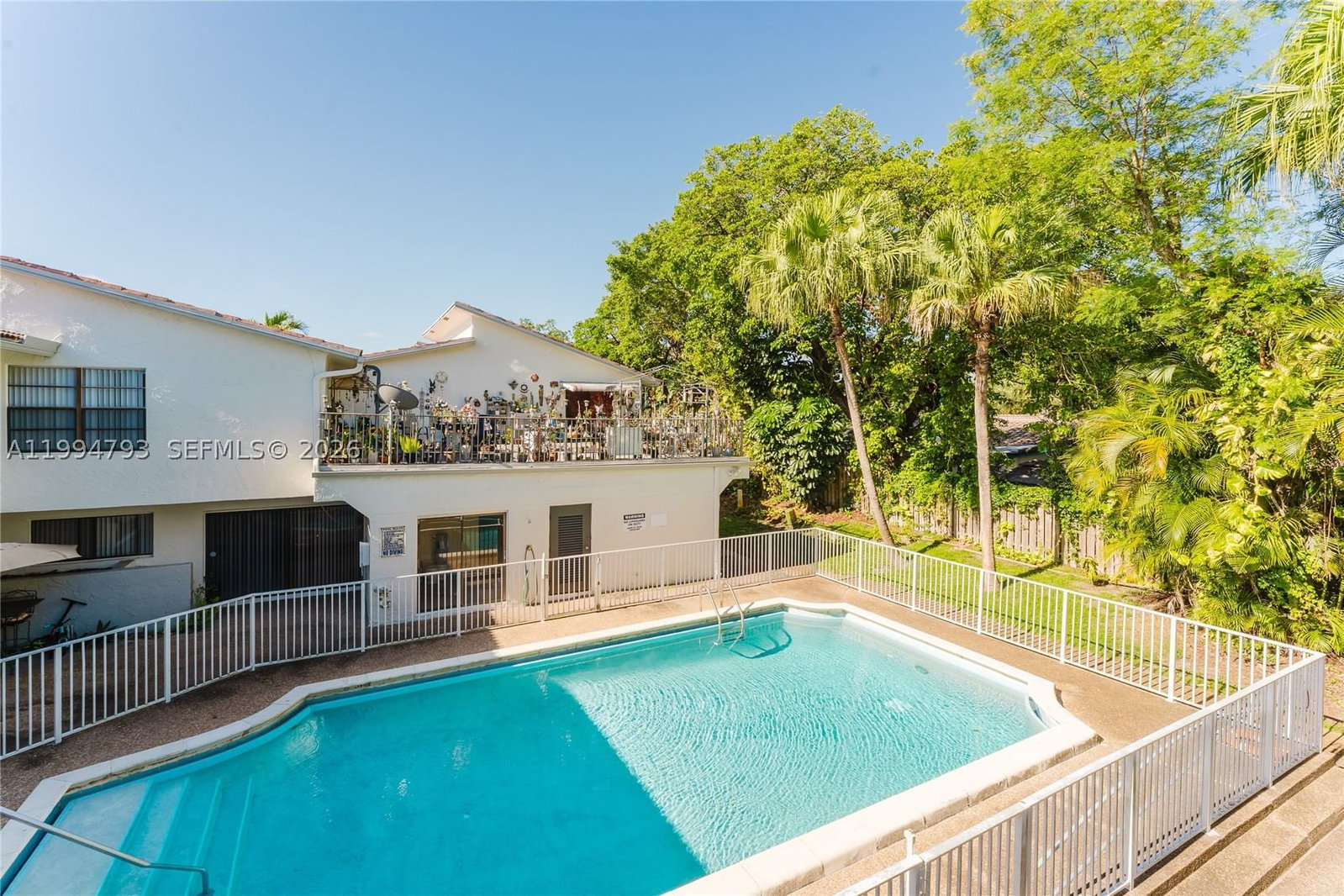 Real estate property located at 2570 Coral Springs Dr #2570, Broward, Palm Springs Village Cond, Coral Springs, FL