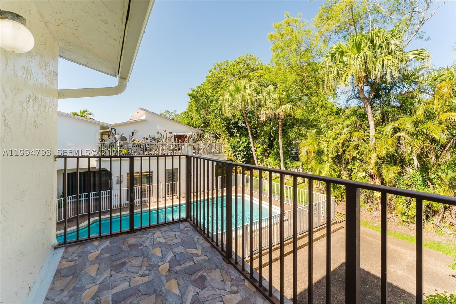 Real estate property located at 2570 Coral Springs Dr #2570, Broward, Palm Springs Village Cond, Coral Springs, FL