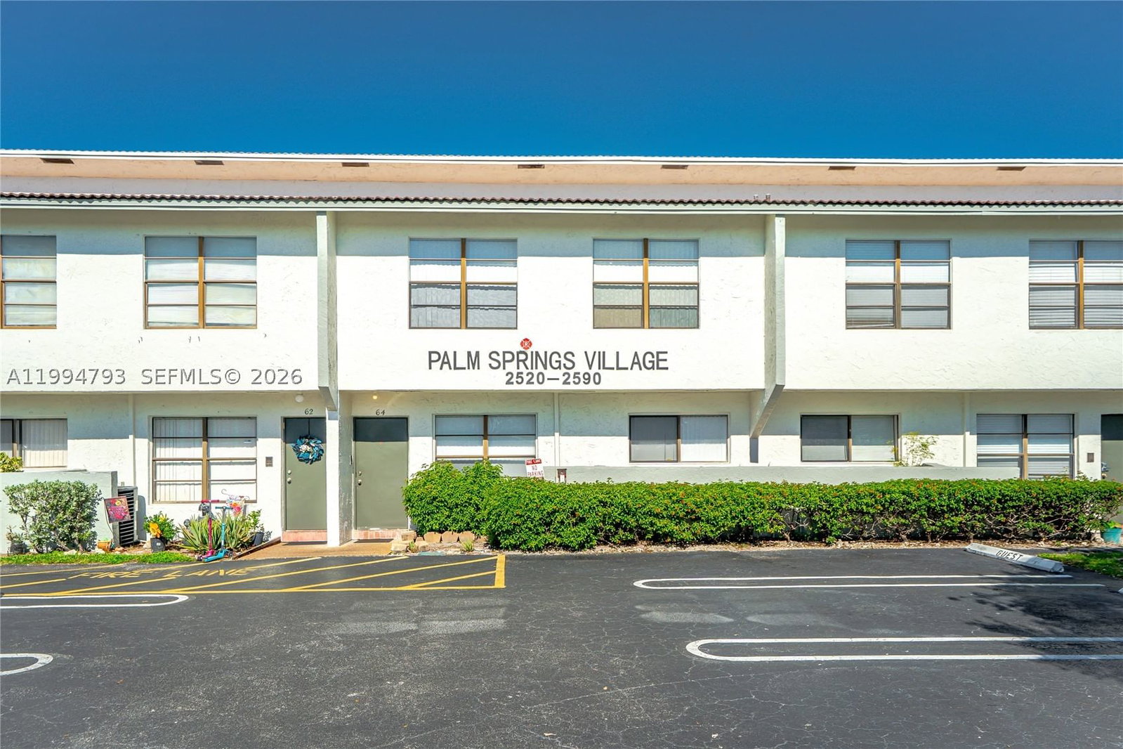 Real estate property located at 2570 Coral Springs Dr #2570, Broward, Palm Springs Village Cond, Coral Springs, FL