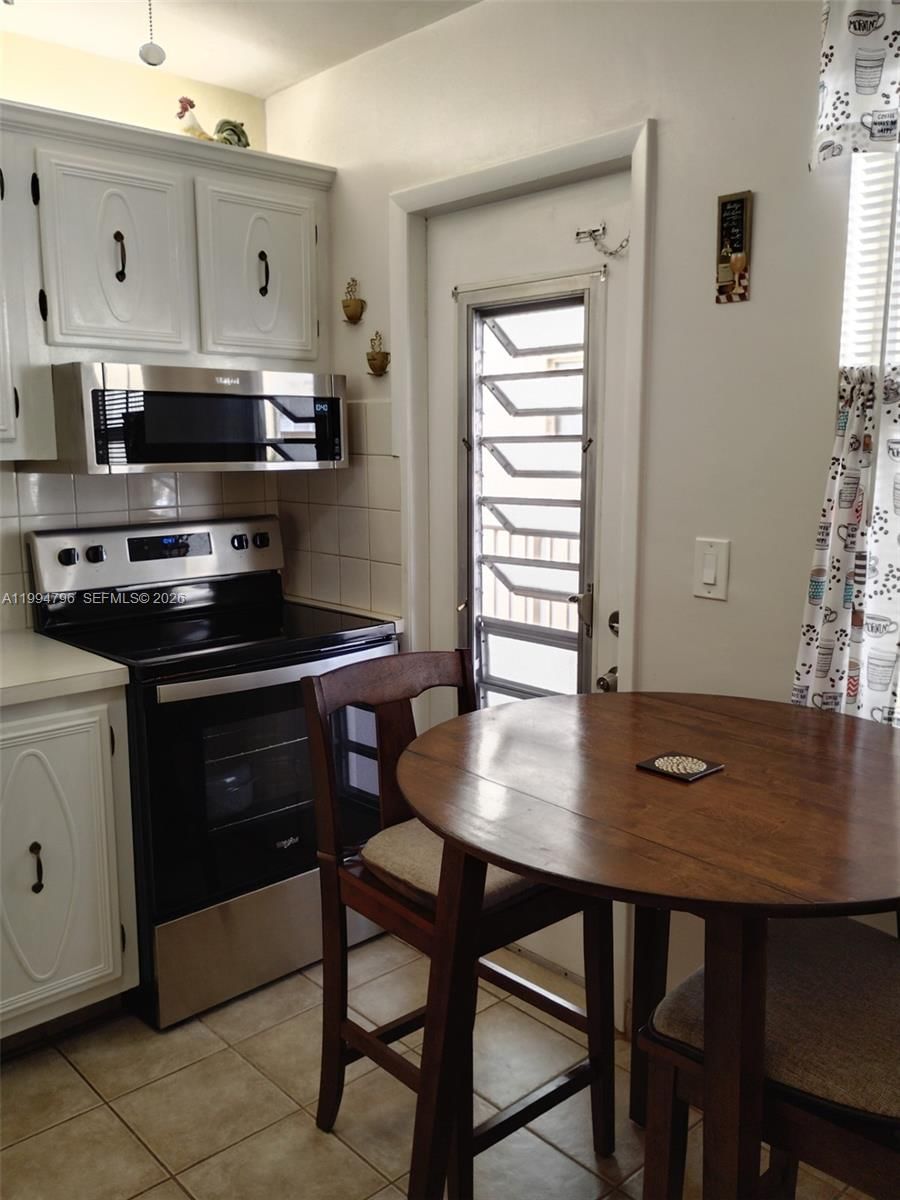 Real estate property located at , Broward, Topaz South Condo, Lauderdale Lakes, FL