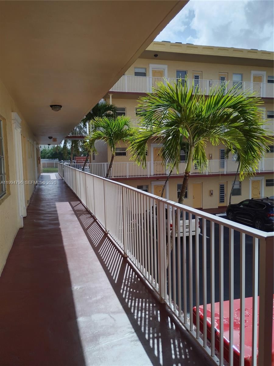 Real estate property located at , Broward, Topaz South Condo, Lauderdale Lakes, FL