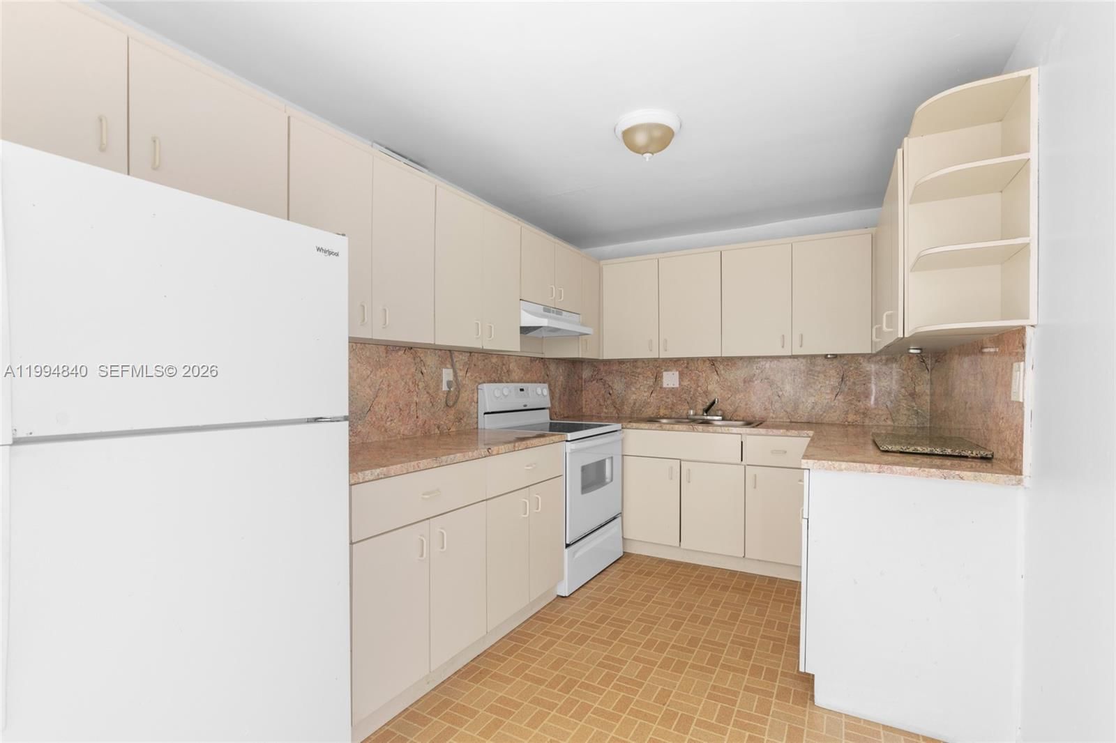 Real estate property located at 14250 62nd St #402, Miami-dade, Cypress Club Of Kendale C, Miami, FL