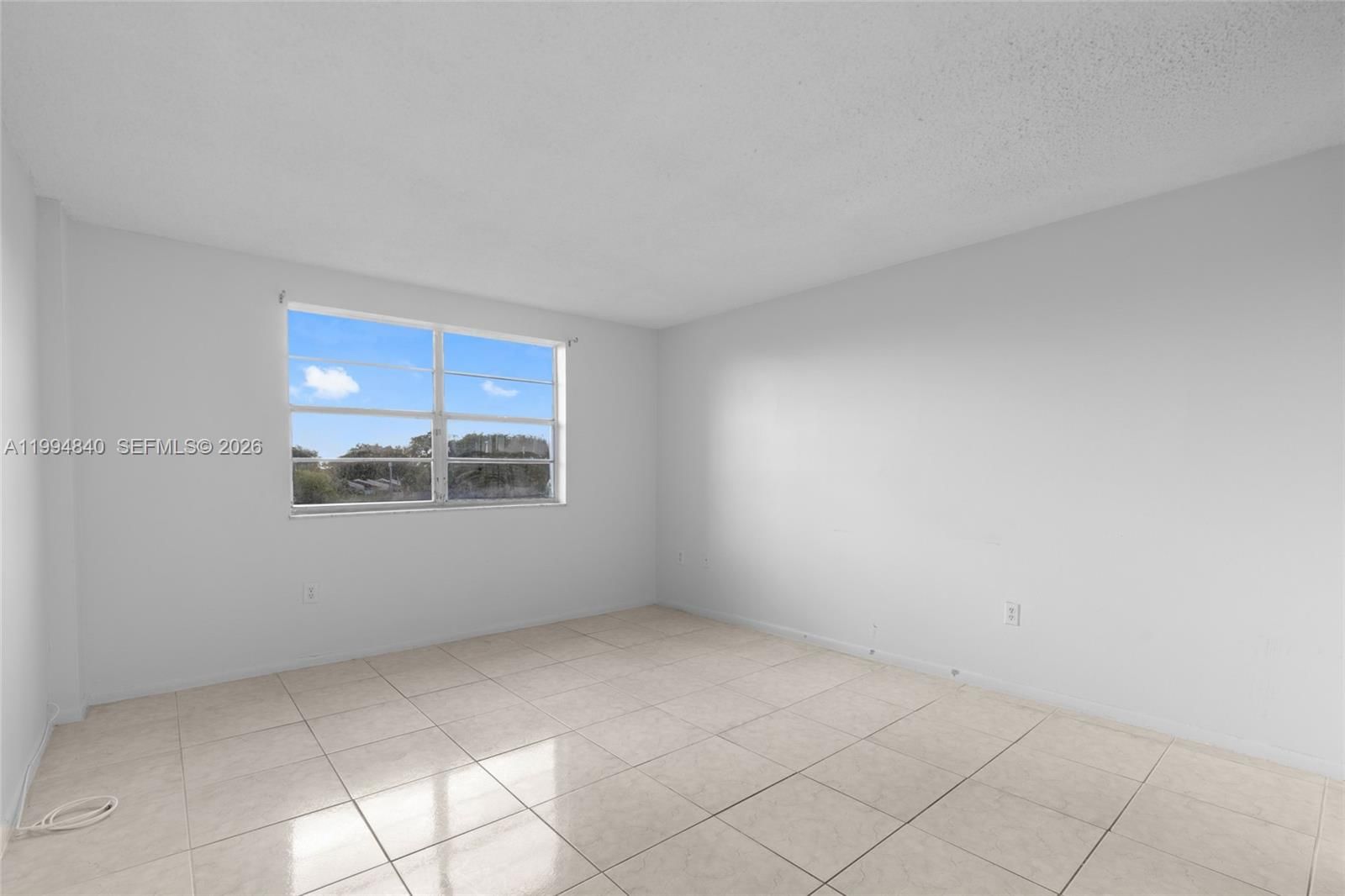 Real estate property located at 14250 62nd St #402, Miami-dade, Cypress Club Of Kendale C, Miami, FL