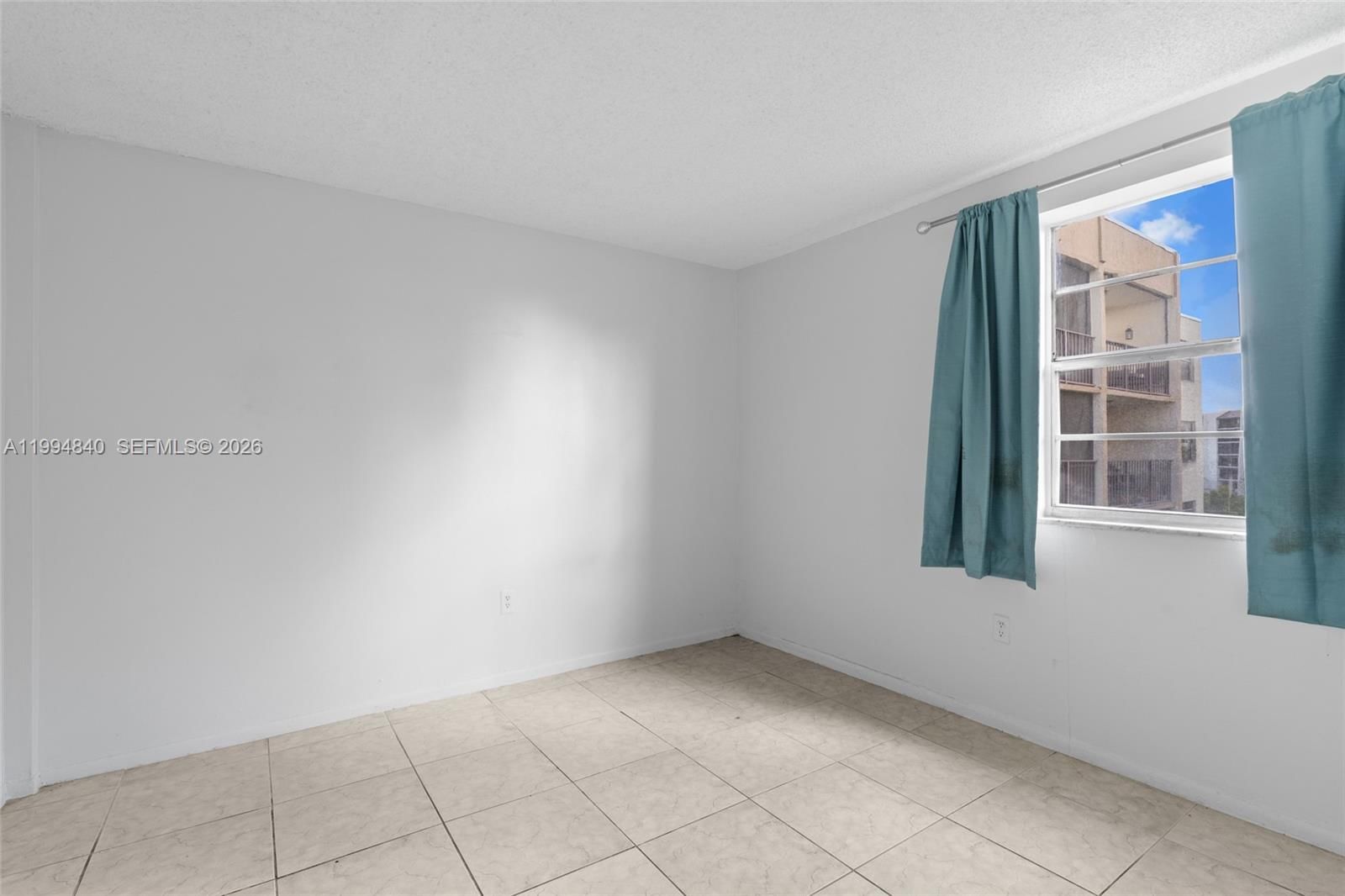 Real estate property located at 14250 62nd St #402, Miami-dade, Cypress Club Of Kendale C, Miami, FL