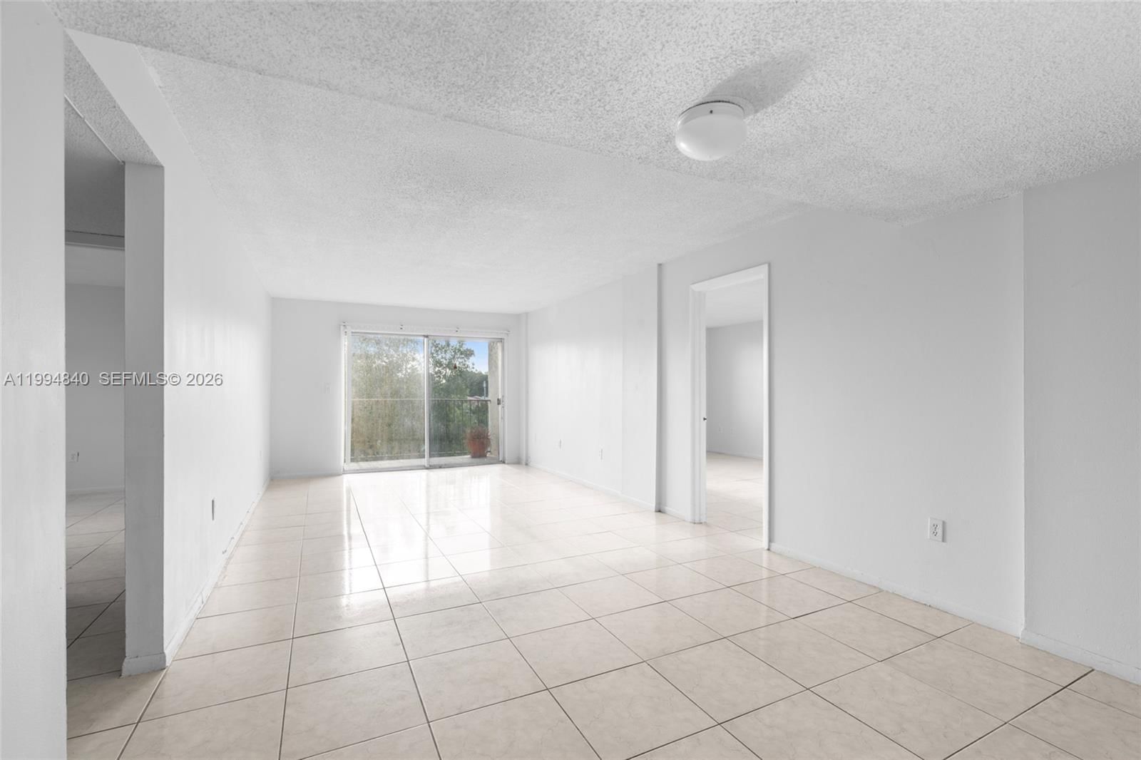 Real estate property located at 14250 62nd St #402, Miami-dade, Cypress Club Of Kendale C, Miami, FL