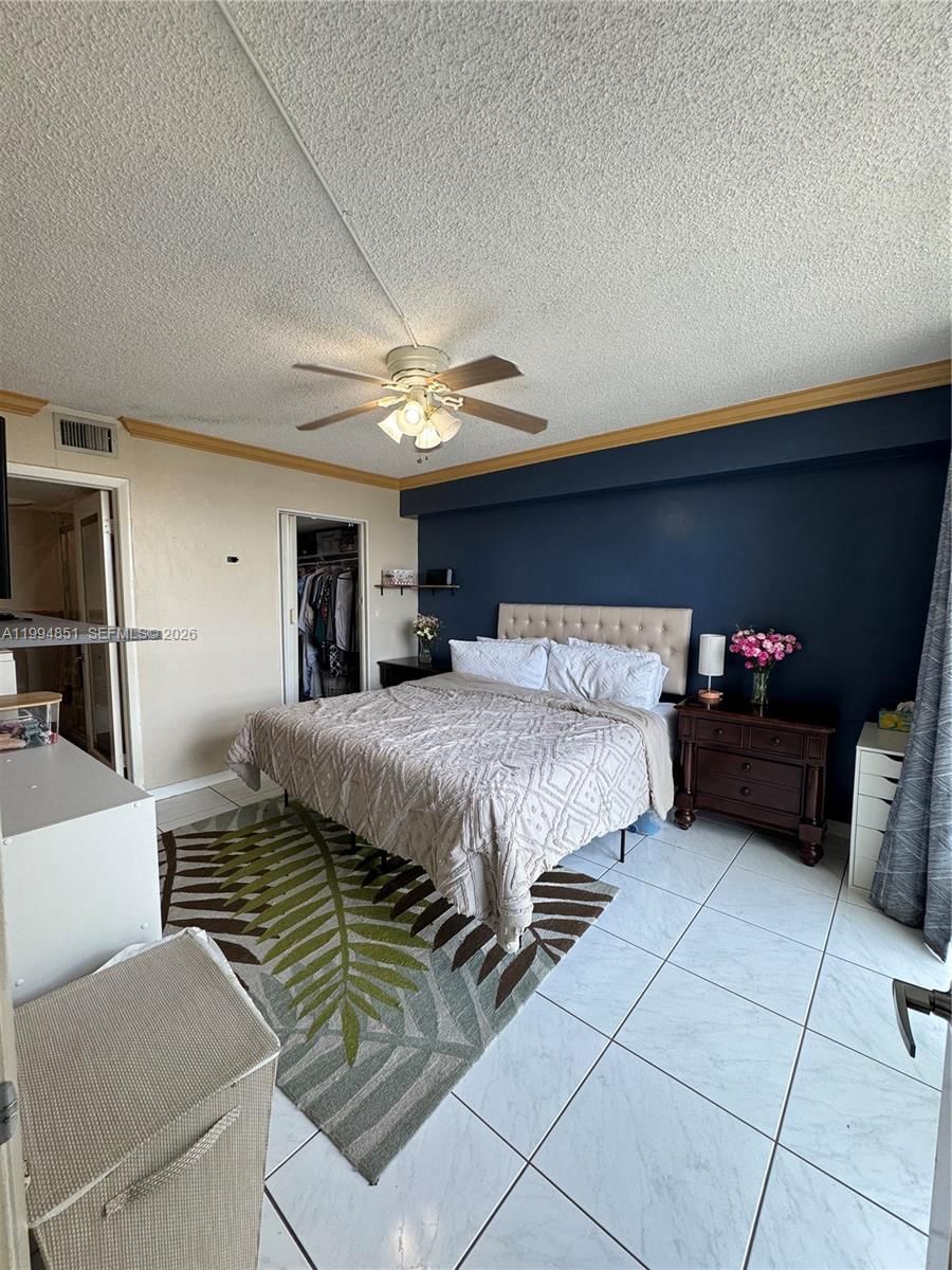 Real estate property located at 2055 122nd Ave #403, Miami-dade, International Towers Cond, Miami, FL