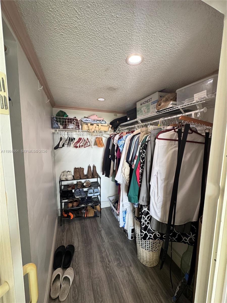 Real estate property located at 2055 122nd Ave #403, Miami-dade, International Towers Cond, Miami, FL