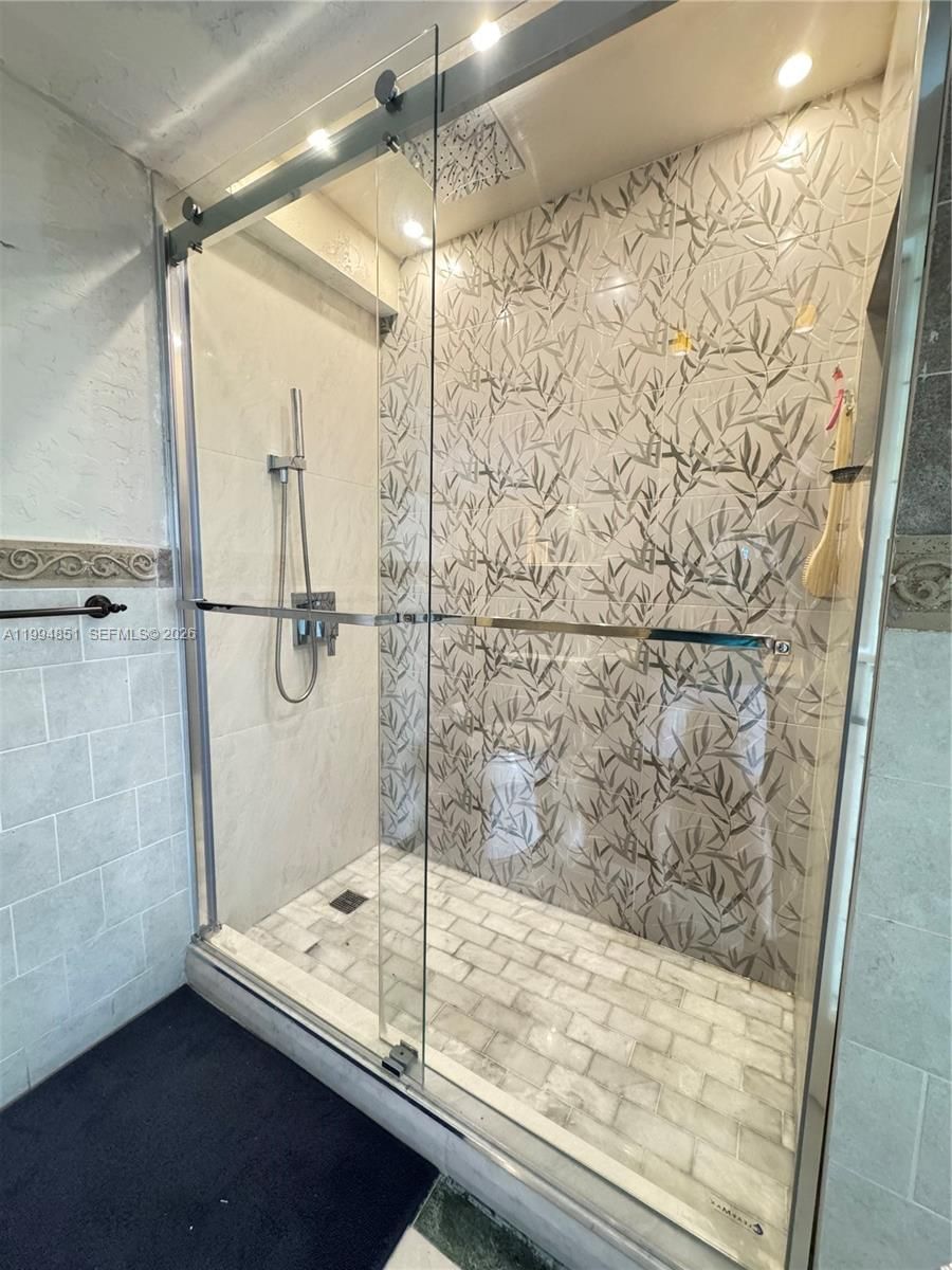 Real estate property located at 2055 122nd Ave #403, Miami-dade, International Towers Cond, Miami, FL