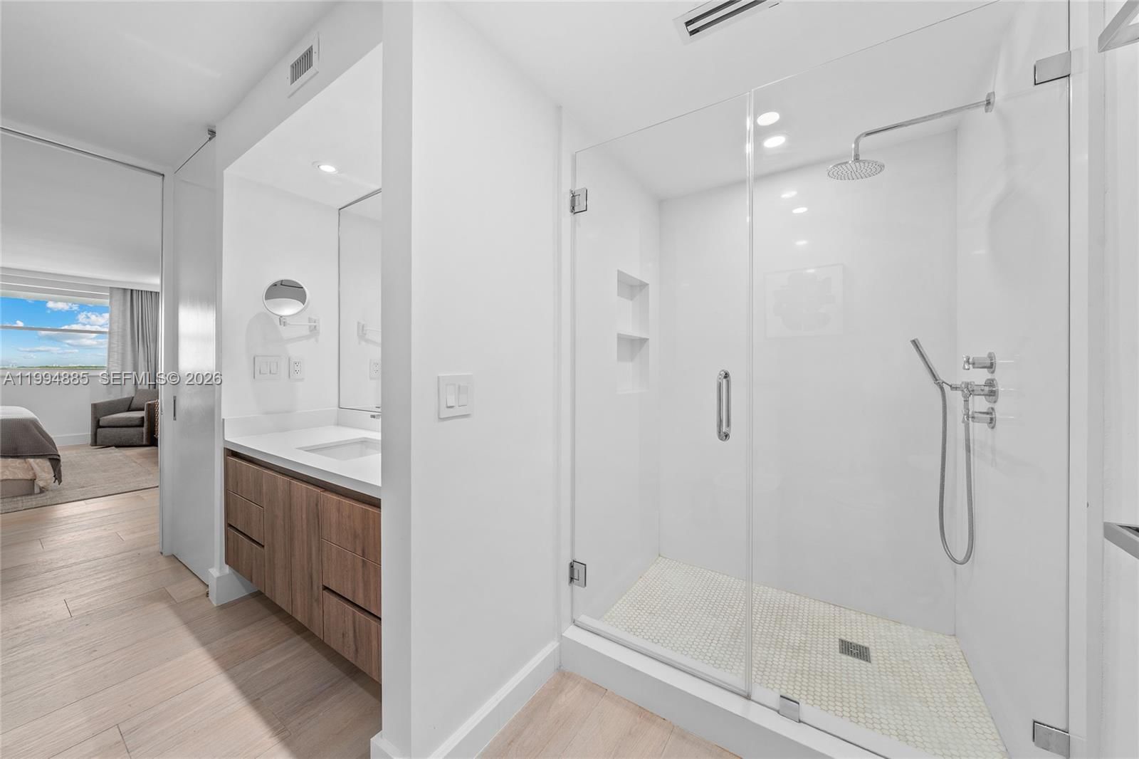 Real estate property located at 177 Ocean Lane Dr #812, Miami-dade, Key Biscaynes Commodore C, Key Biscayne, FL