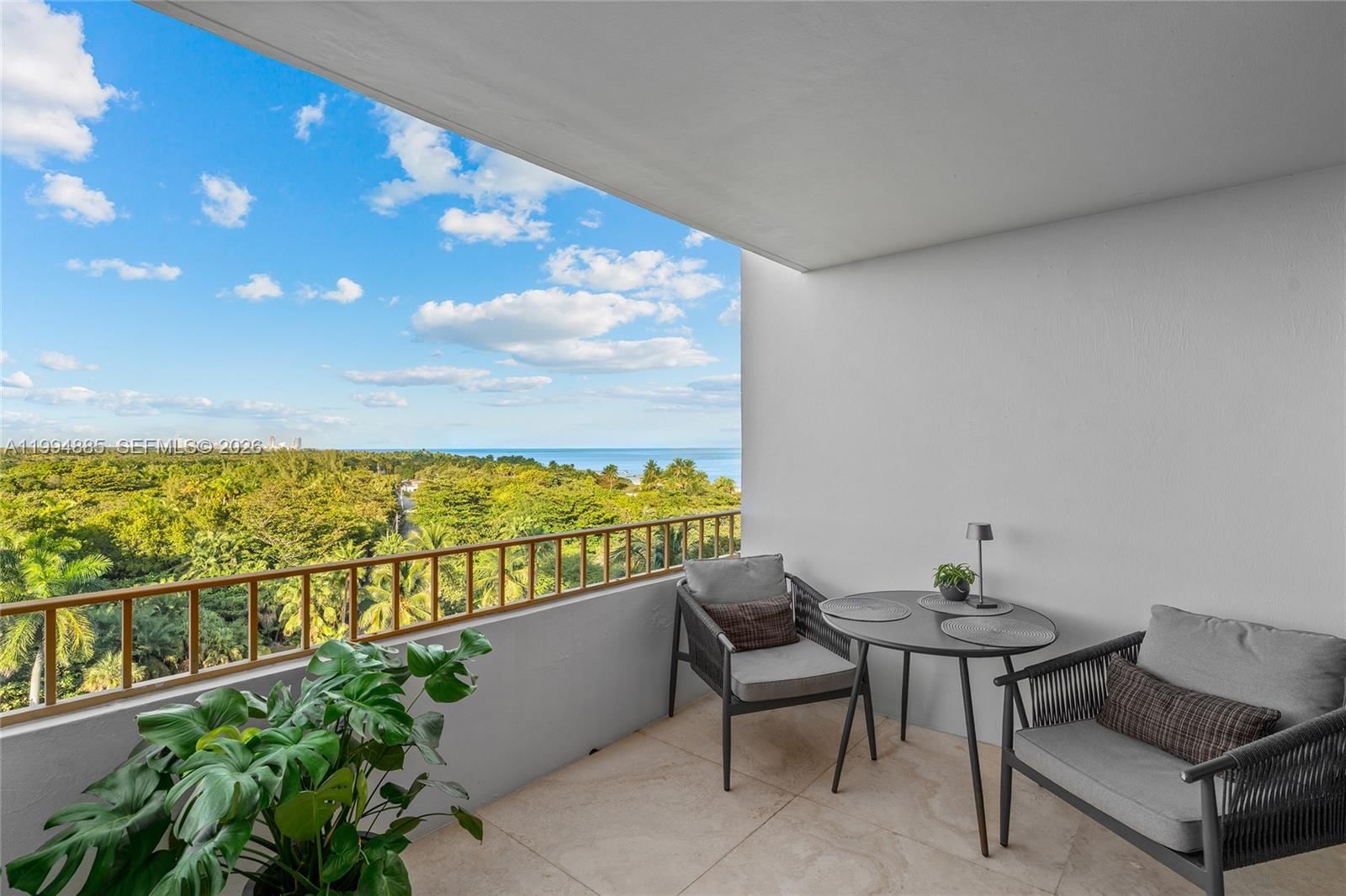 Real estate property located at 177 Ocean Lane Dr #812, Miami-dade, Key Biscaynes Commodore C, Key Biscayne, FL