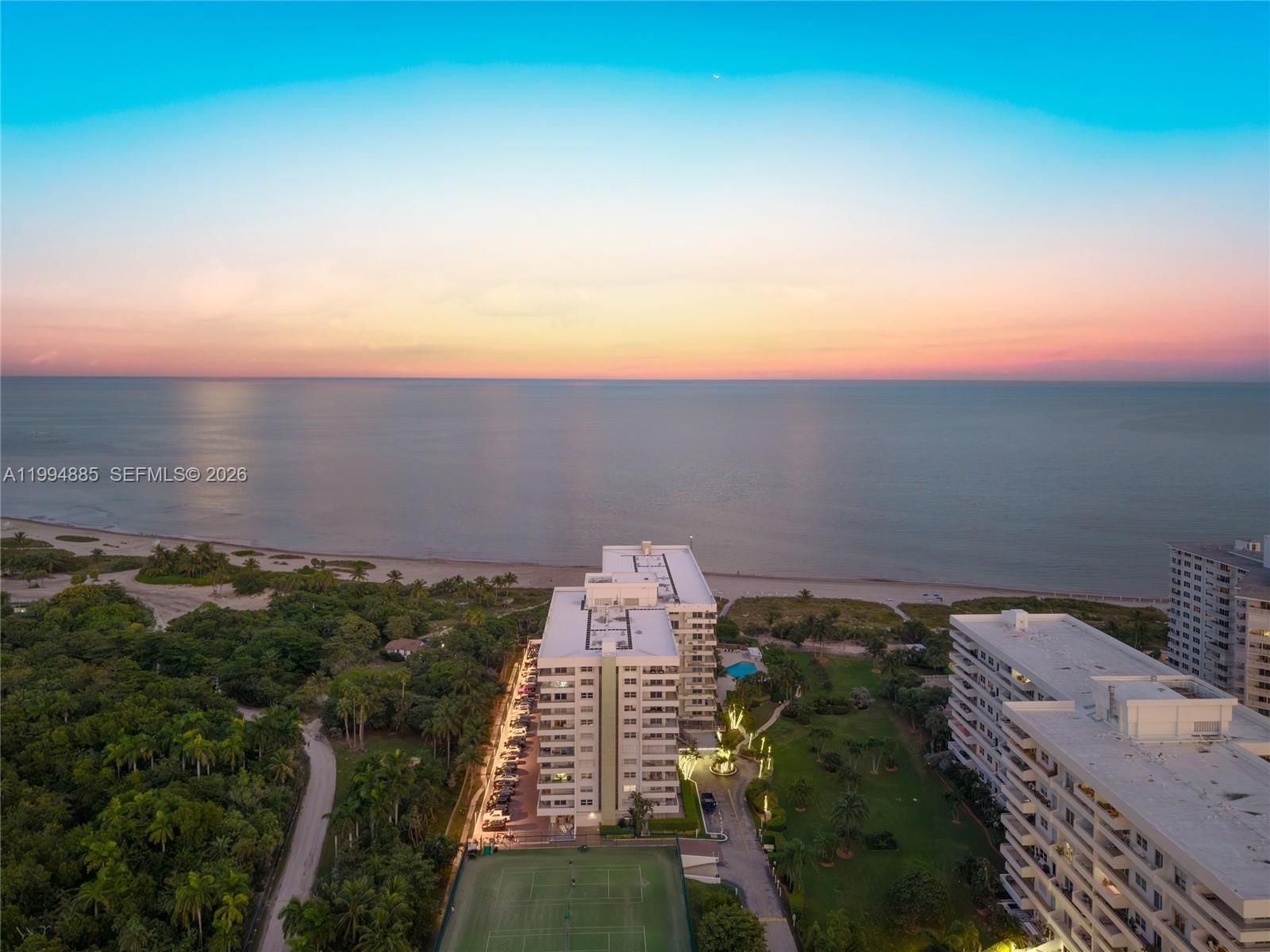 Real estate property located at 177 Ocean Lane Dr #812, Miami-dade, Key Biscaynes Commodore C, Key Biscayne, FL
