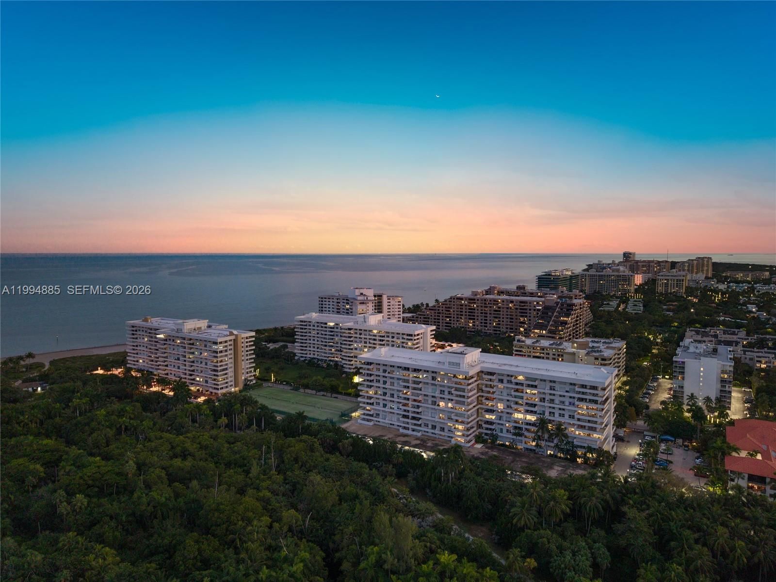 Real estate property located at 177 Ocean Lane Dr #812, Miami-dade, Key Biscaynes Commodore C, Key Biscayne, FL