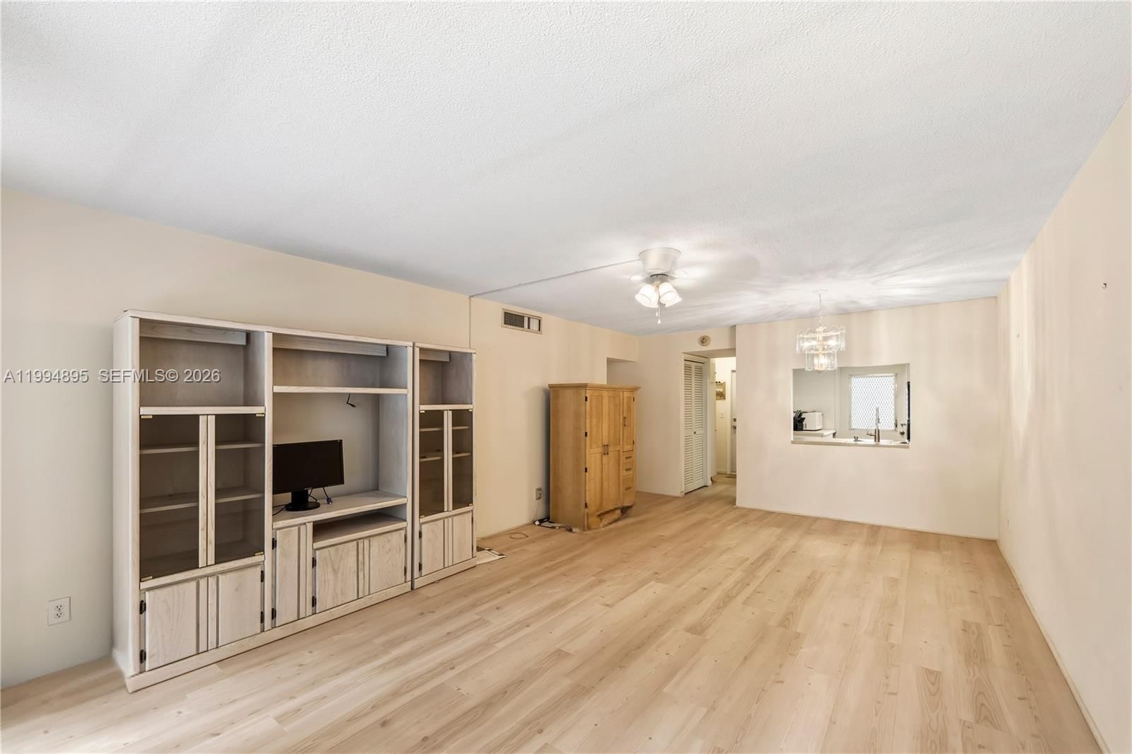 Real estate property located at 4025 Federal Hwy #226C, Broward, Kings Park Garden Apts Co, Oakland Park, FL