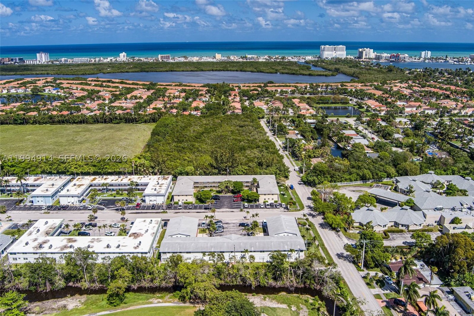 Real estate property located at 1300 12th Ct #6A, Broward, Crystal Court Manor No 6, Hollywood, FL