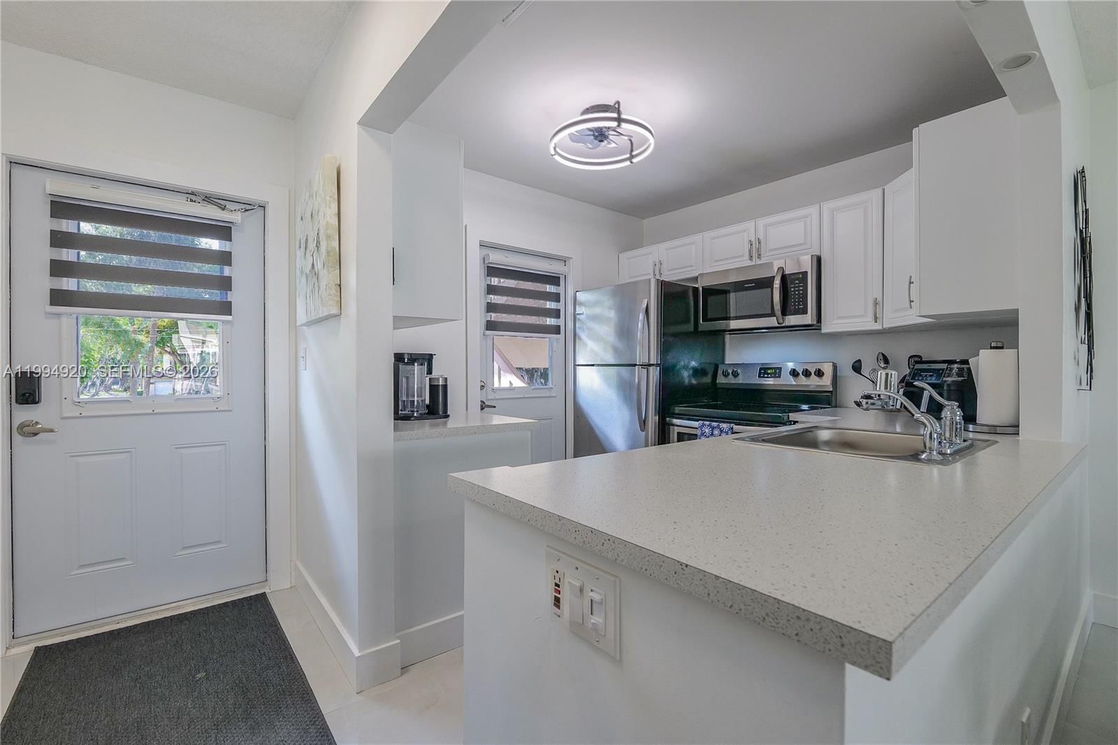 Real estate property located at 4701 34th St #502, Broward, Thistle Gardens Condo, Lauderdale Lakes, FL