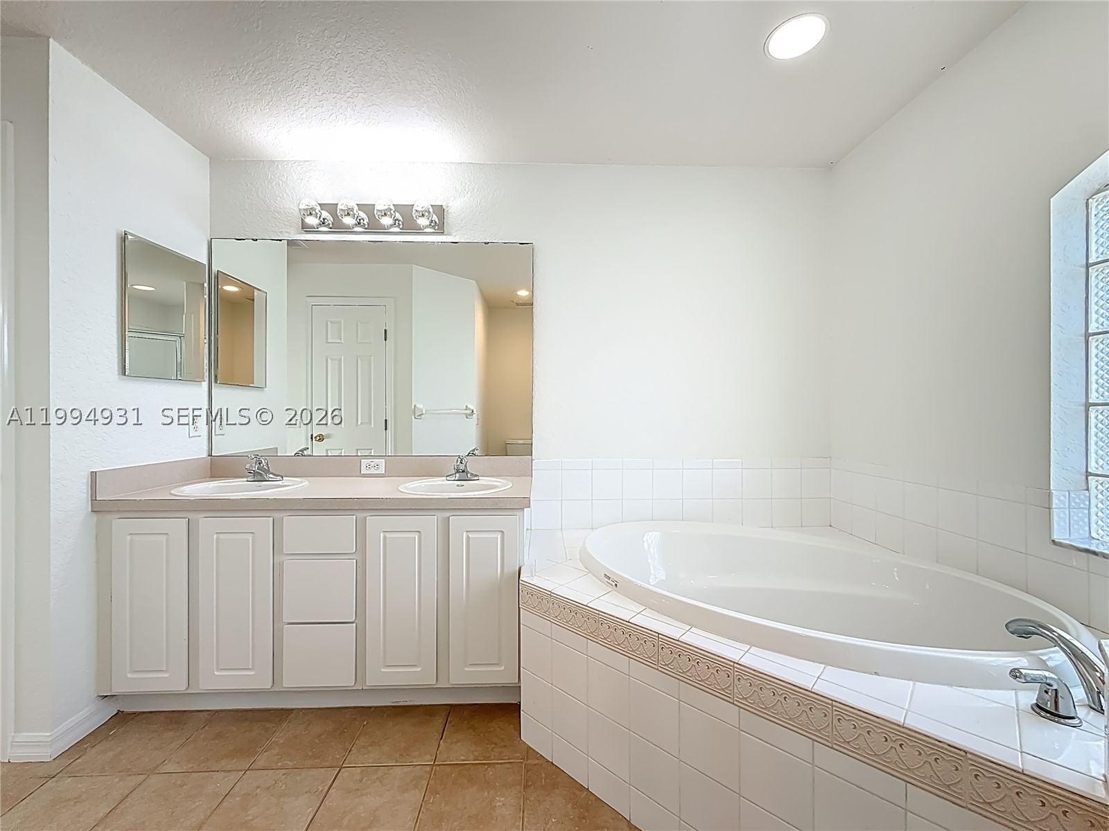 Real estate property located at 7443 BEAUMONT DR, Polk, Huntington Ridge, Lakeland, FL