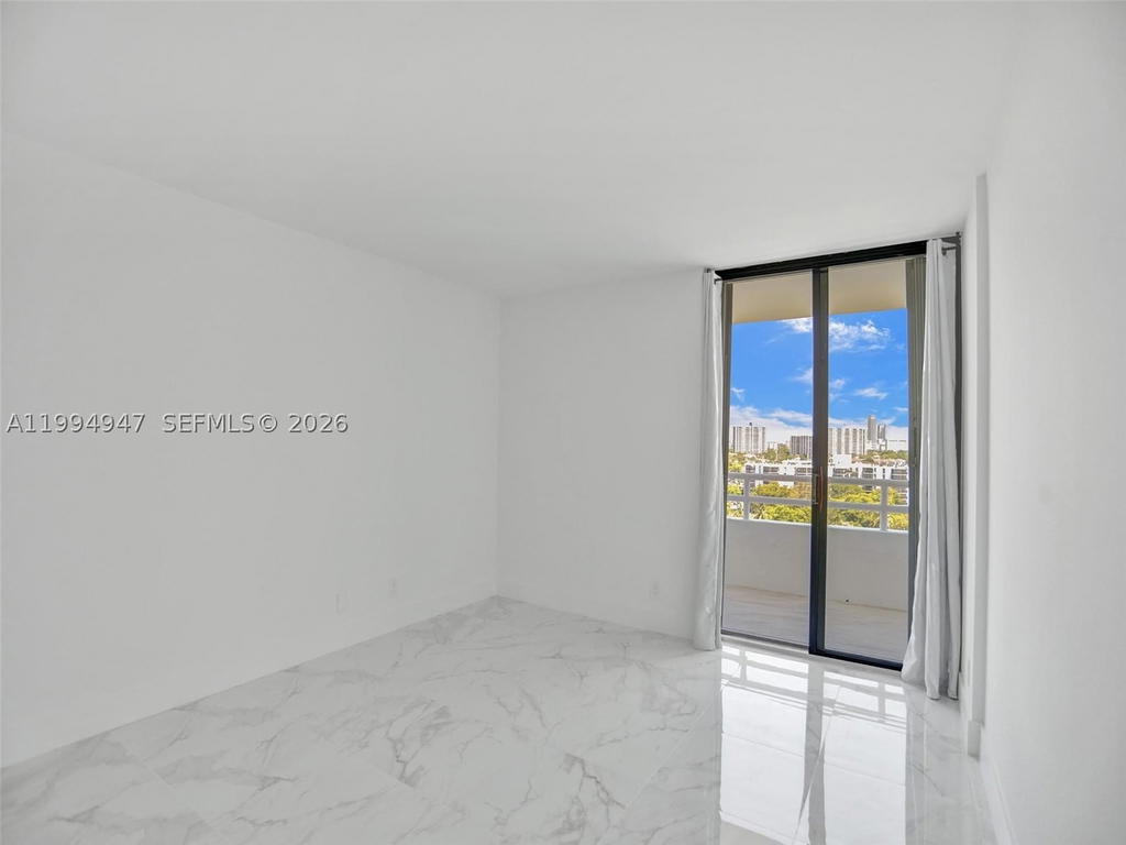 Real estate property located at 20355 34th Ct #1222, Miami-dade, Delvista Towers Condo, Aventura, FL