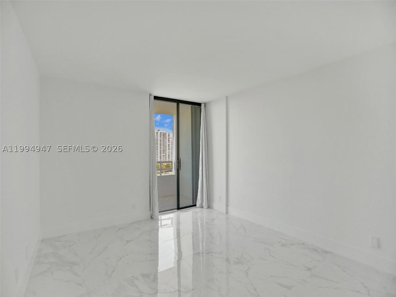 Real estate property located at 20355 34th Ct #1222, Miami-dade, Delvista Towers Condo, Aventura, FL