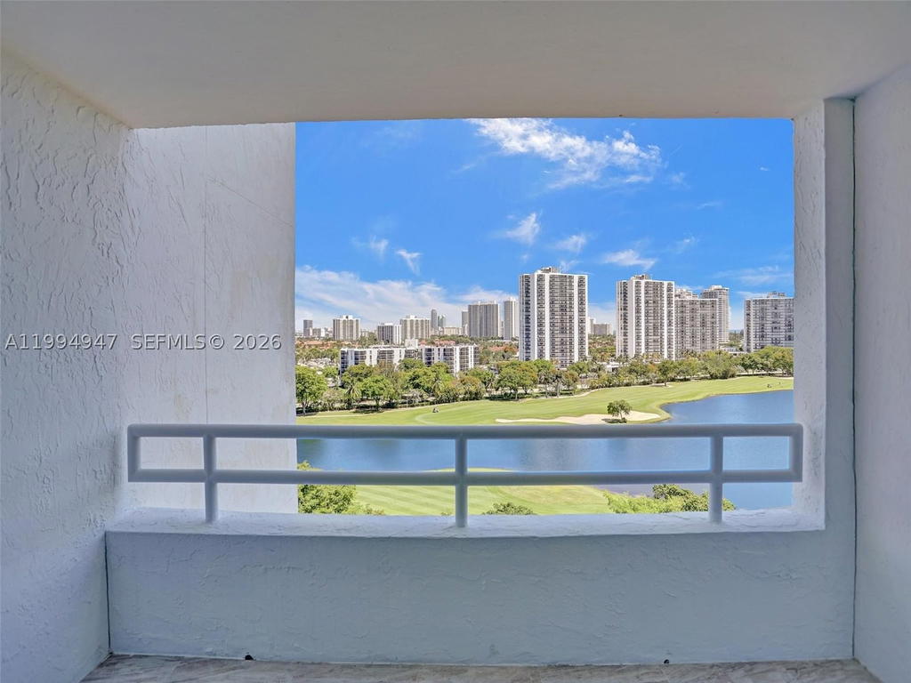 Real estate property located at 20355 34th Ct #1222, Miami-dade, Delvista Towers Condo, Aventura, FL