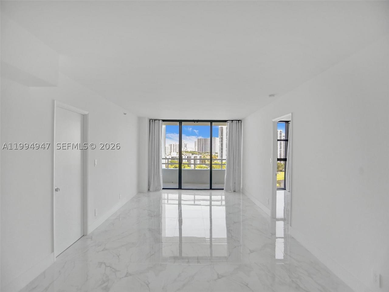 Real estate property located at 20355 34th Ct #1222, Miami-dade, Delvista Towers Condo, Aventura, FL