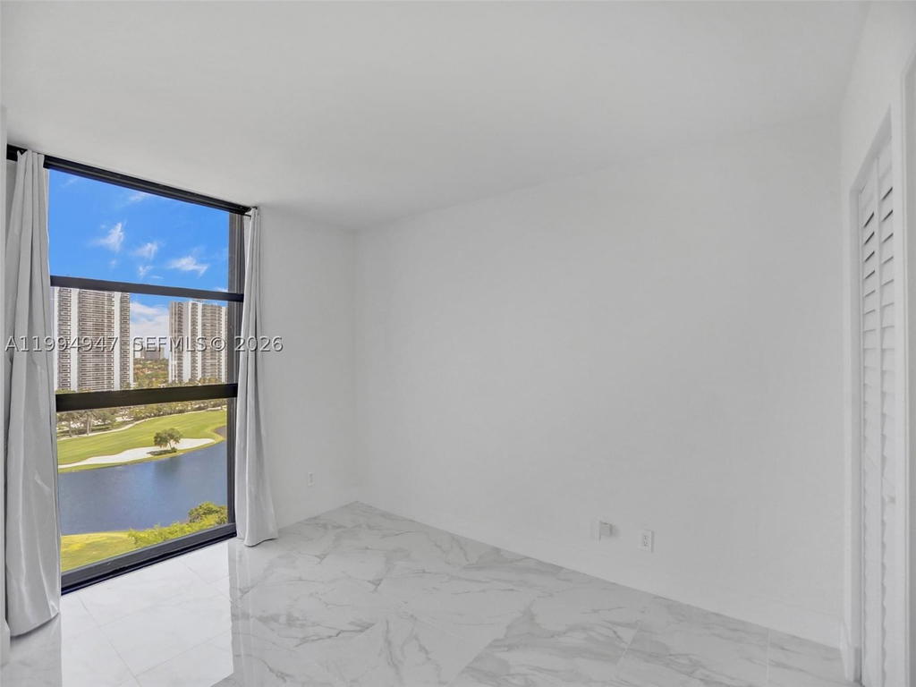 Real estate property located at 20355 34th Ct #1222, Miami-dade, Delvista Towers Condo, Aventura, FL