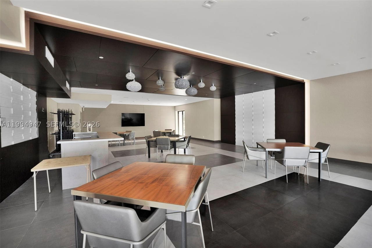 Real estate property located at 20355 34th Ct #1222, Miami-dade, Delvista Towers Condo, Aventura, FL